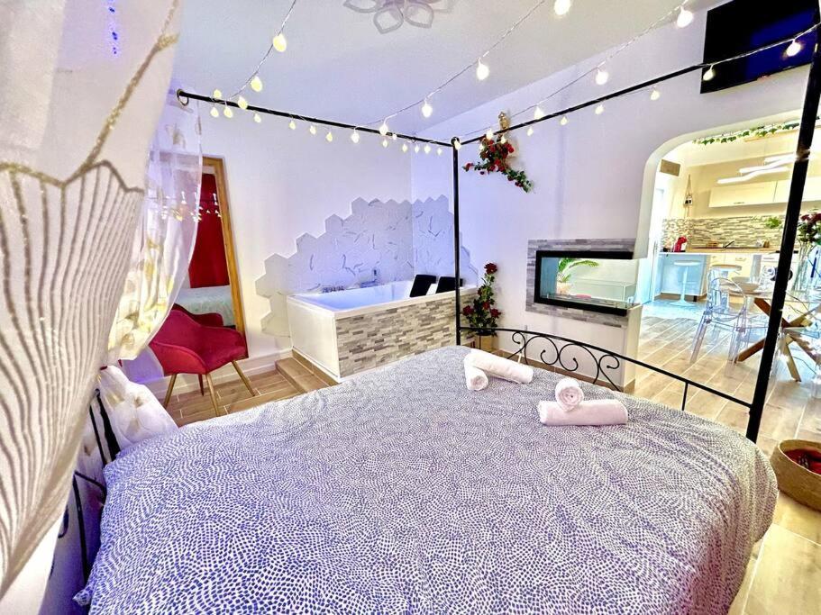 L'atelier Des Reves, Jacuzzi * Sens